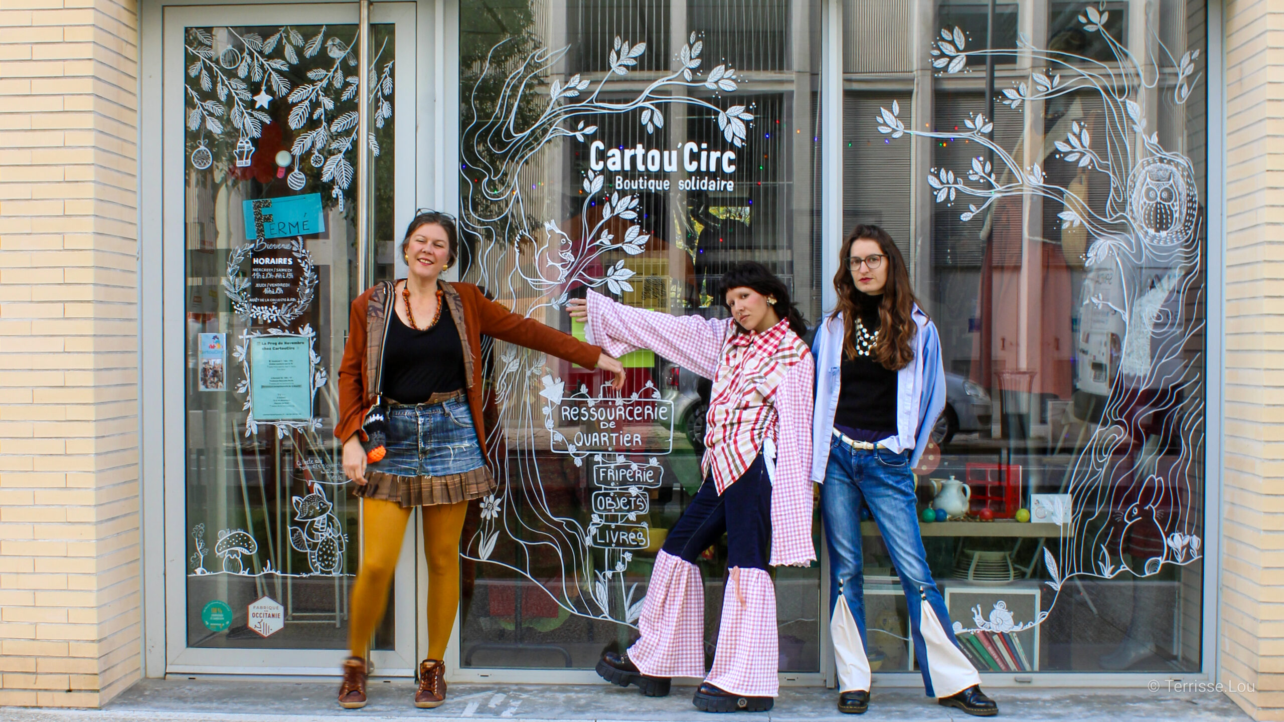 Vitrine réalisée par Aurélie Dinan @adaa-tatoo / Photographe : Terrisse Lou / Stylisme et couture : Lise HUBERT Copyright : © Terrisse Lou - Tout droit réservé