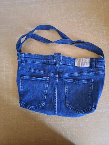 Sacs en Jeans upcyclé bleu verso -  réalisé par notre bénévole Delphine